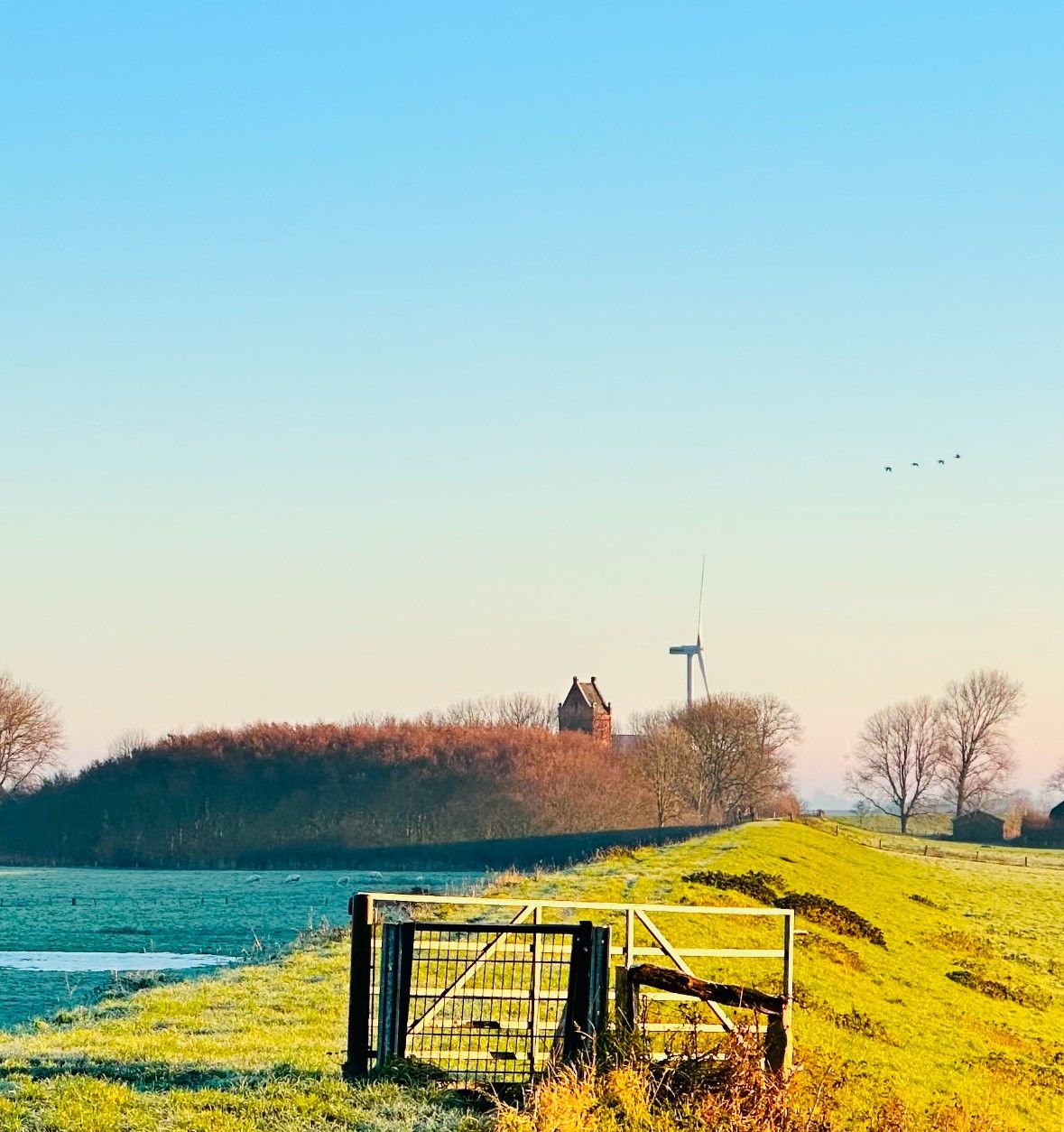 Wanderweg am Deich